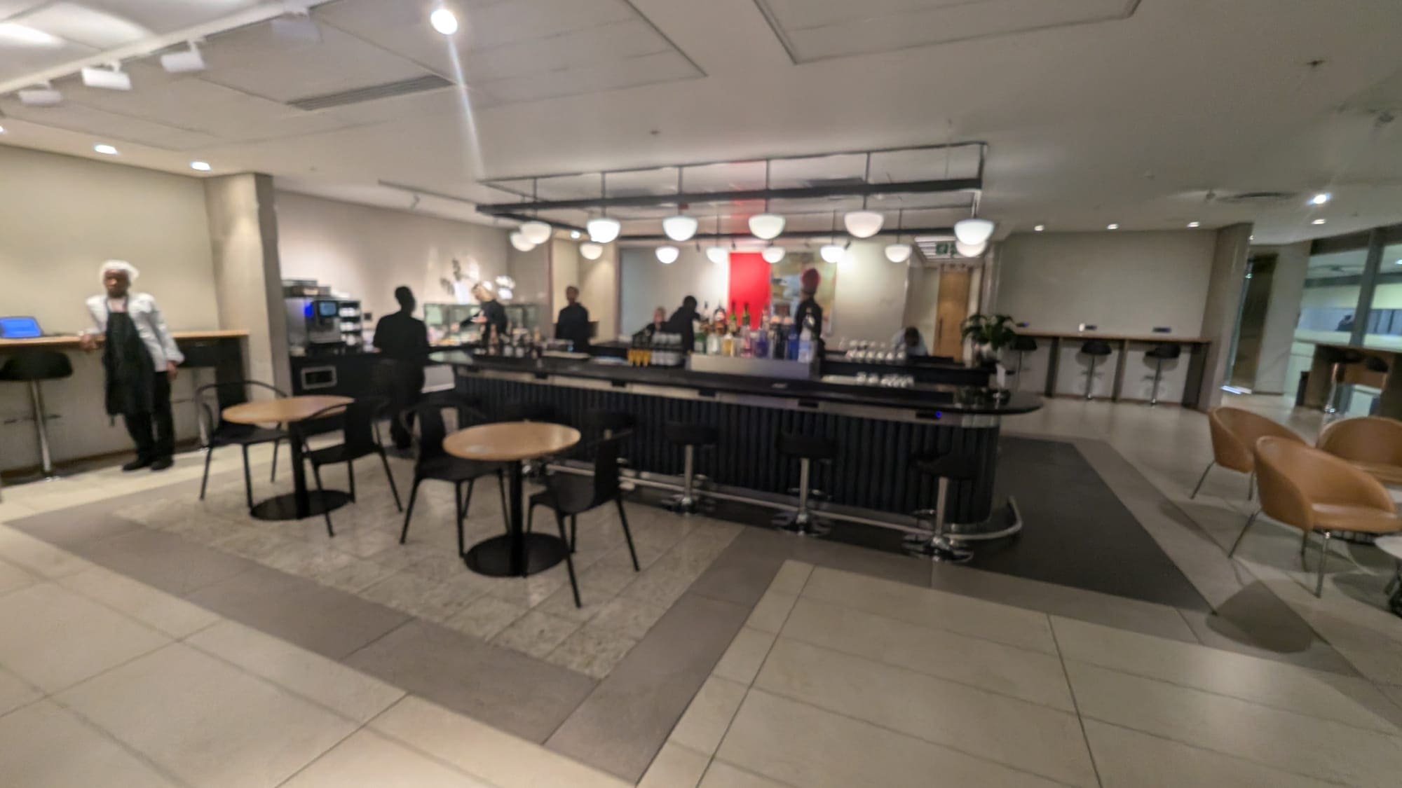 Photo of the main bar - Source: You Are Travel