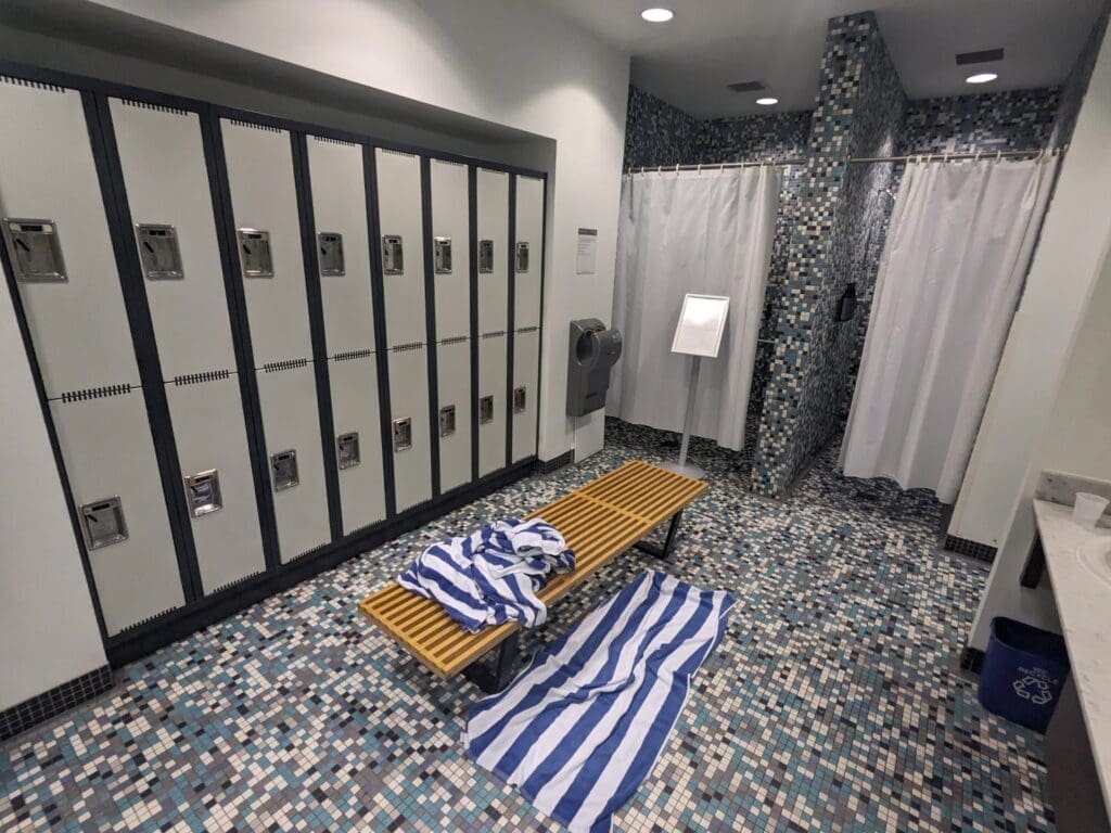 a towel on a bench in a locker room